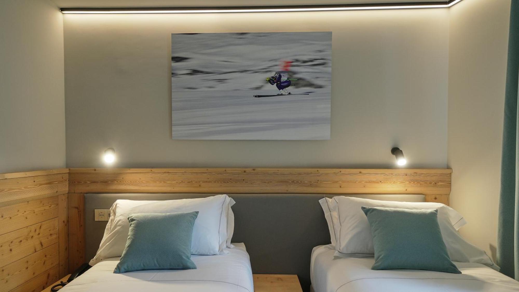 Hotel Perruquet ブレウイル・チェルヴィナイア エクステリア 写真