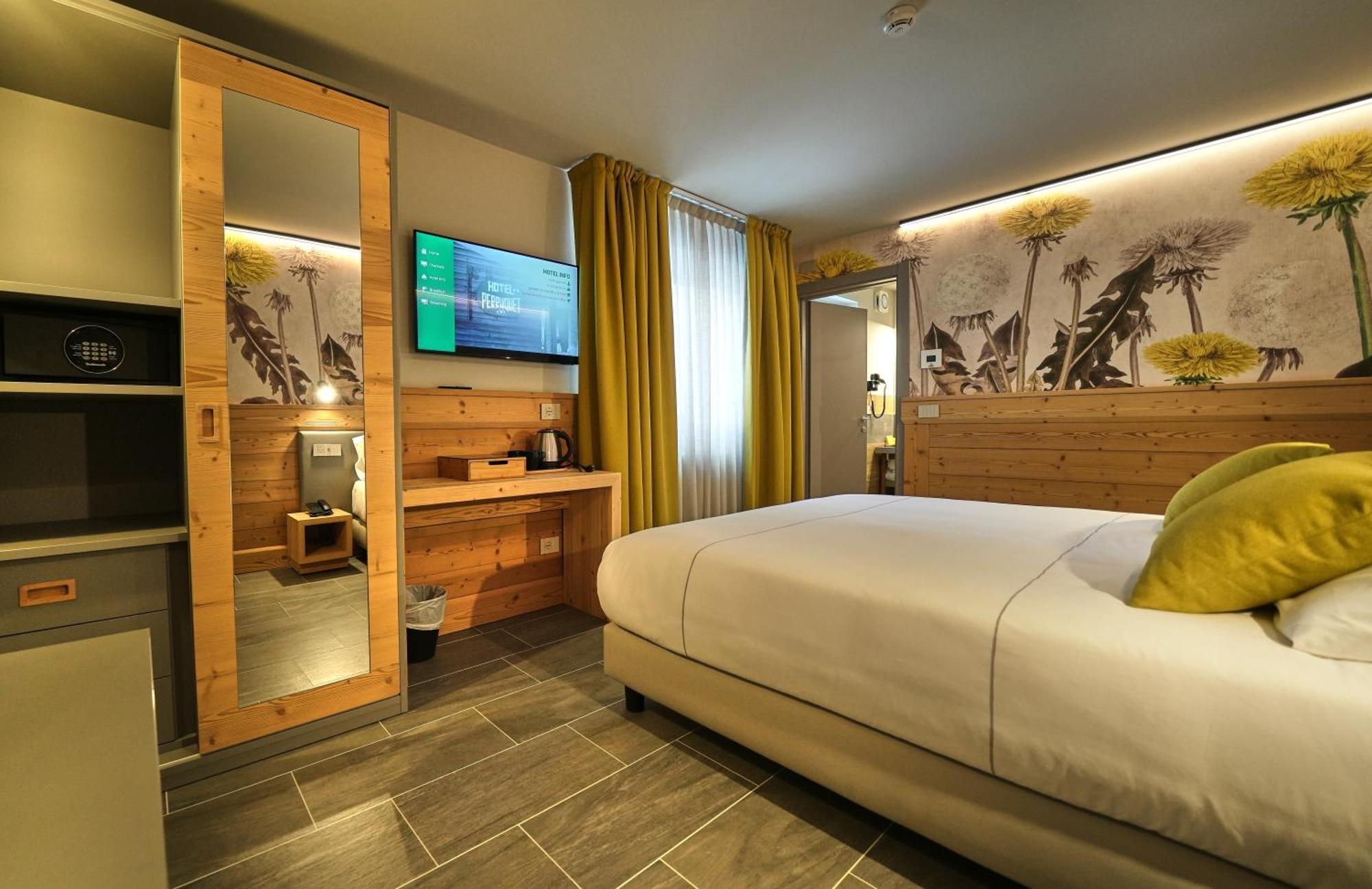 Hotel Perruquet ブレウイル・チェルヴィナイア エクステリア 写真